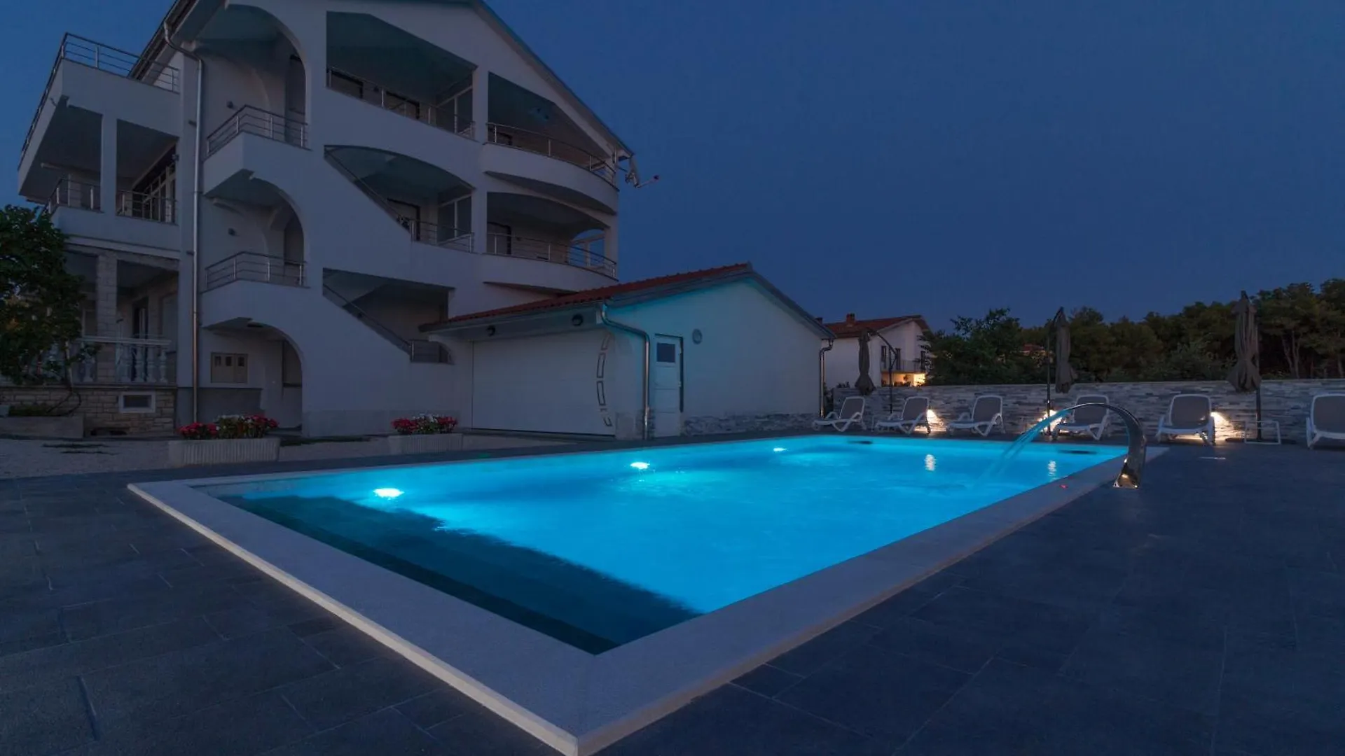 Apartmani Martin Mit Beheiztem Pool With Heated Pool بيبينيا 0*,  كرواتيا