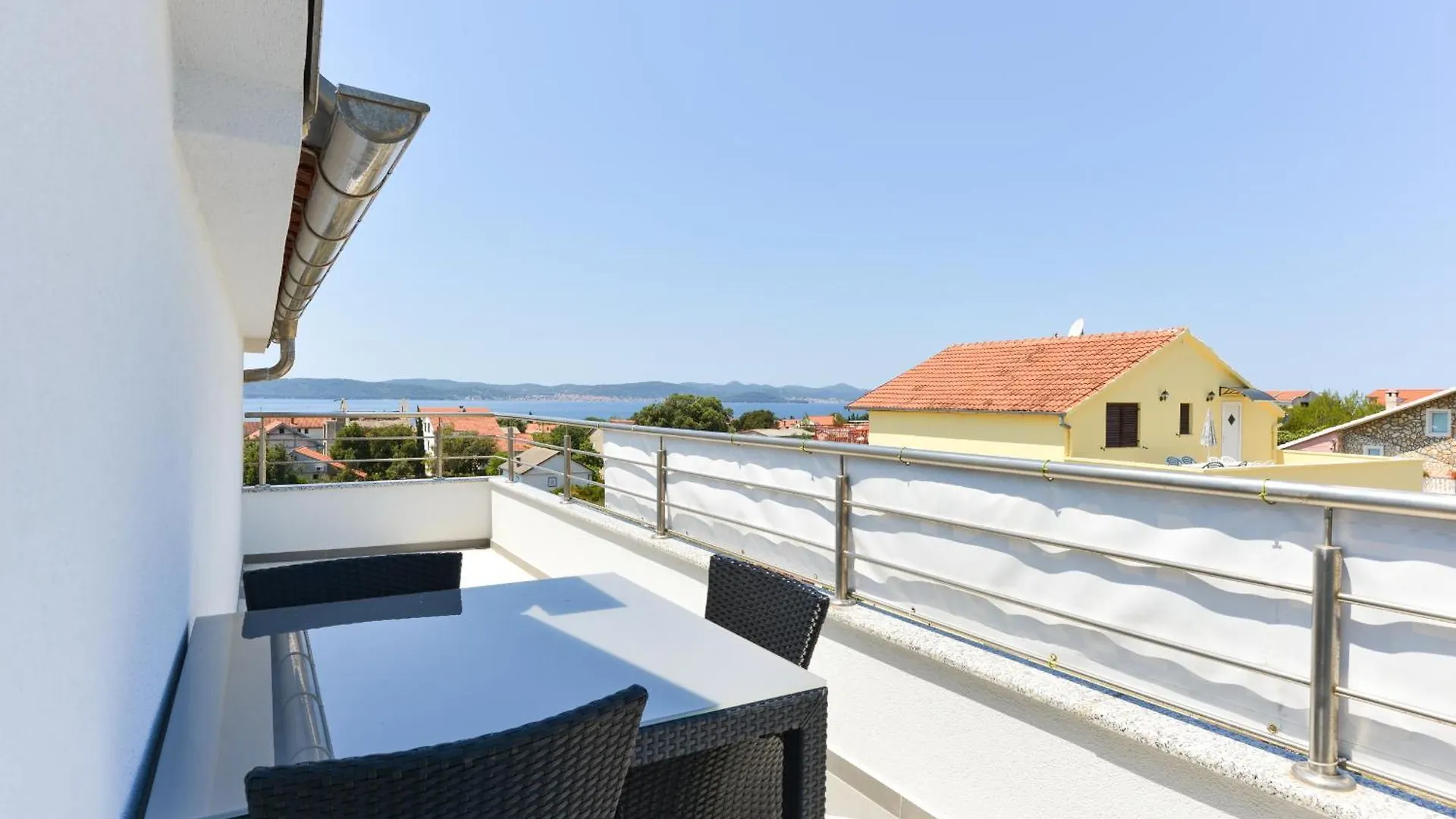 Apartmani Martin Mit Beheiztem Pool With Heated Pool بيبينيا كرواتيا